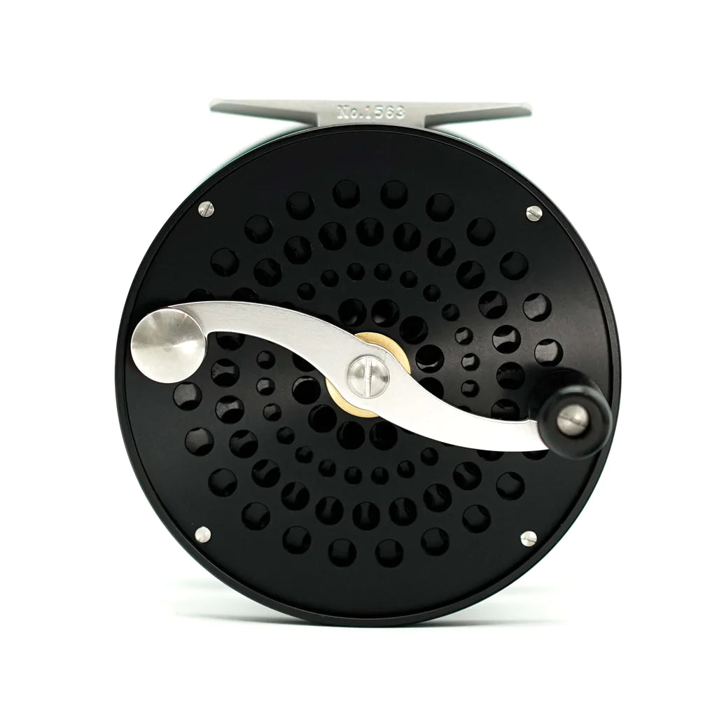 Iwana Salmon Fly Reel Black